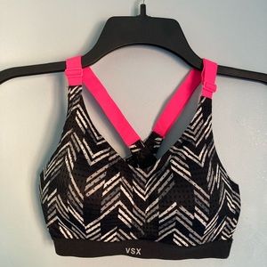 VSX Sports Bra 32B Black and White